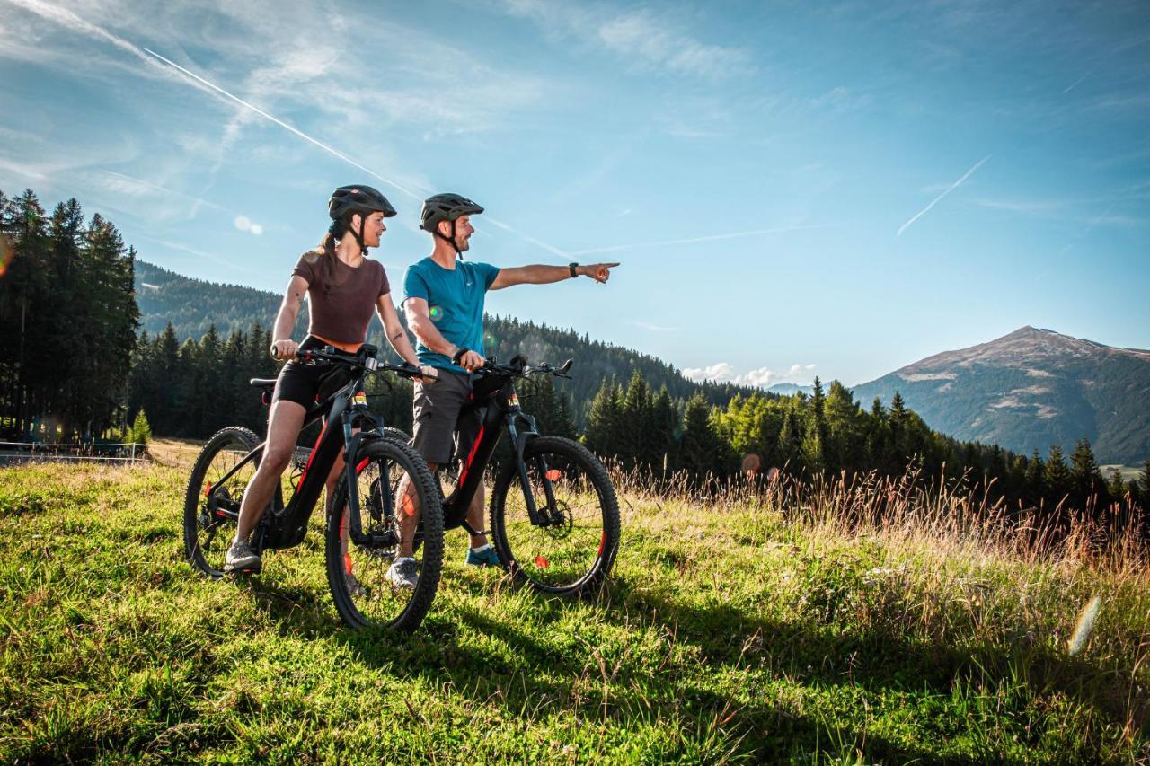 Grizzly Sport & Motorrad Resort ซังก์ท มาร์กาเรเธน เอม ลุงเงา ภายนอก รูปภาพ