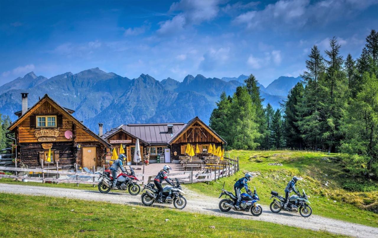 Grizzly Sport & Motorrad Resort ซังก์ท มาร์กาเรเธน เอม ลุงเงา ภายนอก รูปภาพ