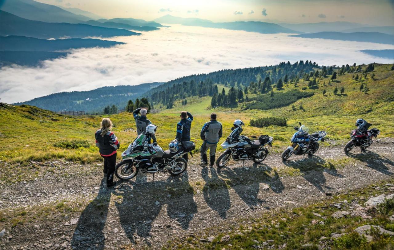 Grizzly Sport & Motorrad Resort ซังก์ท มาร์กาเรเธน เอม ลุงเงา ภายนอก รูปภาพ